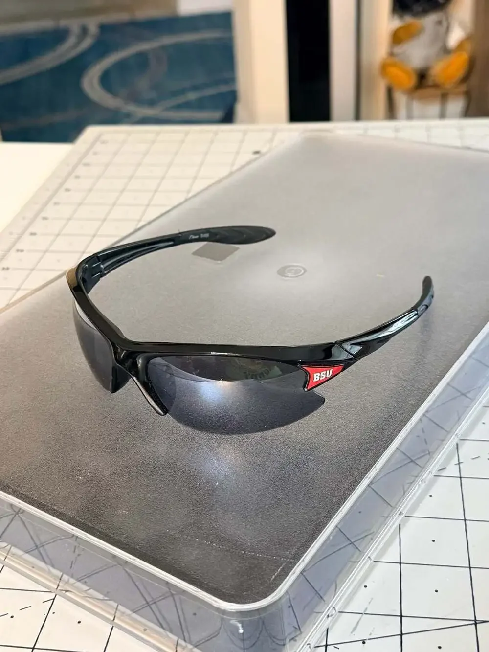 BSU Sports Sunglasses Black Hand Polish CE S458